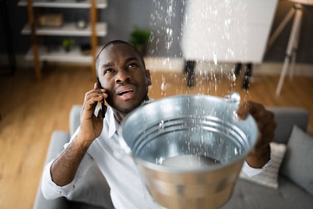 24/7 water damage repair in Ashwaubenon, WI
